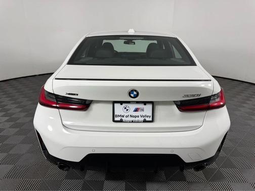 2026 BMW 330 xDrive NA