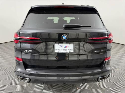 Black Sapphire Metallic 2026 BMW X5 xDrive40i