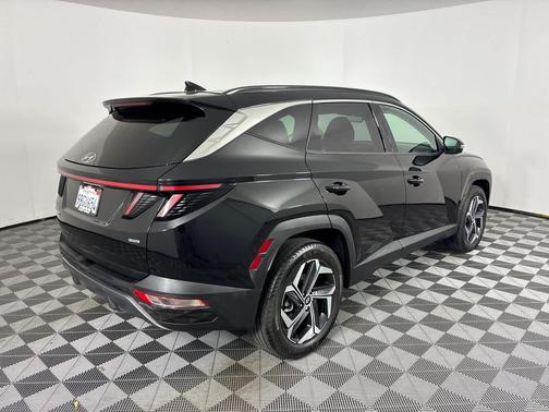 Phantom Black 2022 Hyundai TUCSON Limited