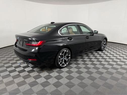 2026 BMW 330 xDrive NA