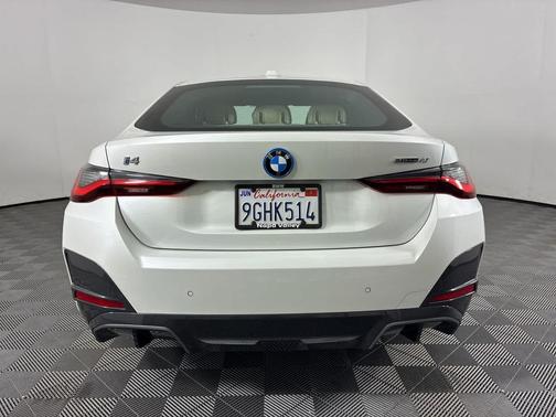 Mineral White Metallic 2023 BMW i4 Gran Coupe eDrive40
