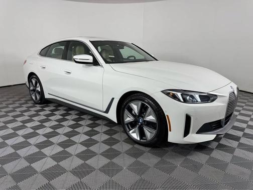 Alpine White 2026 BMW i4 Gran Coupe xDrive40