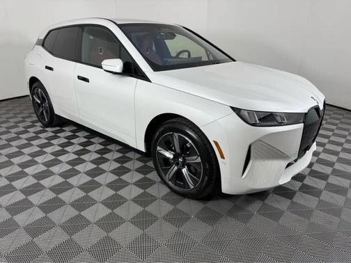 2026 BMW iX xDrive45