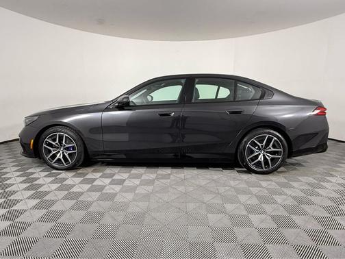 Dark Graphite Metallic 2026 BMW i5 xDrive40
