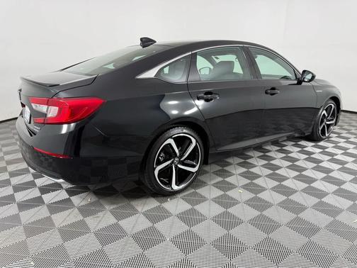 Crystal Black Pearl 2022 Honda Accord Hybrid Sport