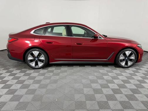 Vegas Red Metallic 2025 BMW i4 Gran Coupe xDrive40