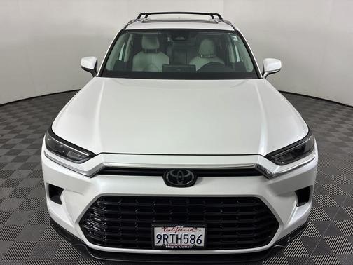 Wind Chill Pearl 2024 Toyota Grand Highlander XLE