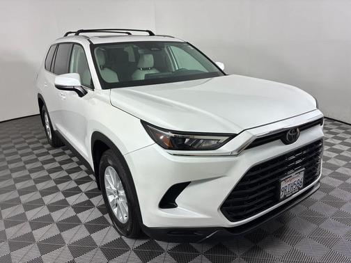 Wind Chill Pearl 2024 Toyota Grand Highlander XLE