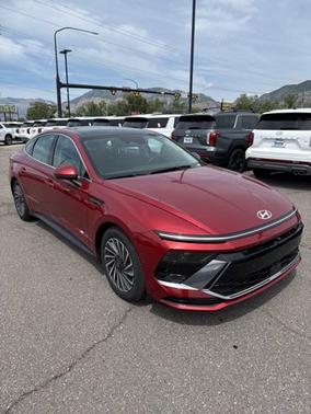2025 Hyundai SONATA Hybrid Limited