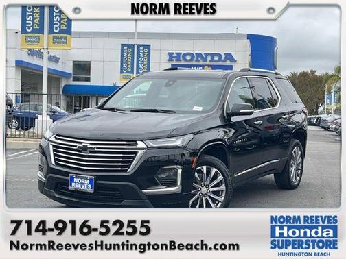 Mosaic Black Metallic 2023 Chevrolet Traverse Premier