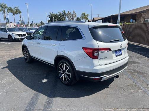 2020 Honda Pilot Touring 8-Passenger