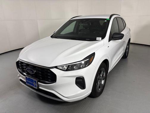 Oxford White 2023 Ford Escape ST-Line