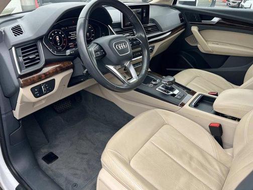 Ibis White 2018 Audi Q5 2.0T Premium Plus