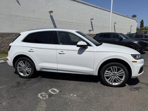 Ibis White 2018 Audi Q5 2.0T Premium Plus
