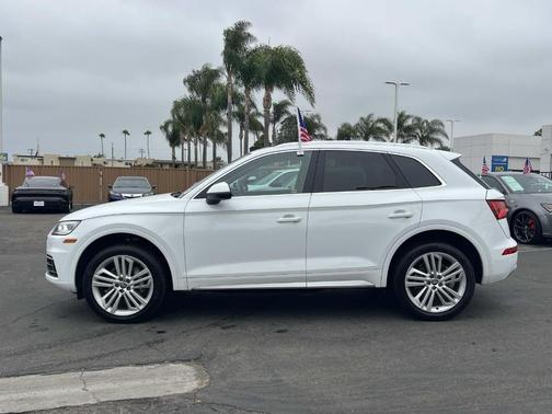 Ibis White 2018 Audi Q5 2.0T Premium Plus