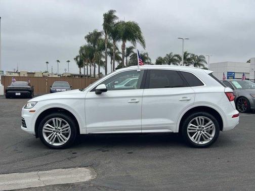 Ibis White 2018 Audi Q5 2.0T Premium Plus