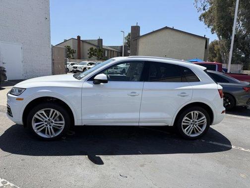 Ibis White 2018 Audi Q5 2.0T Premium Plus