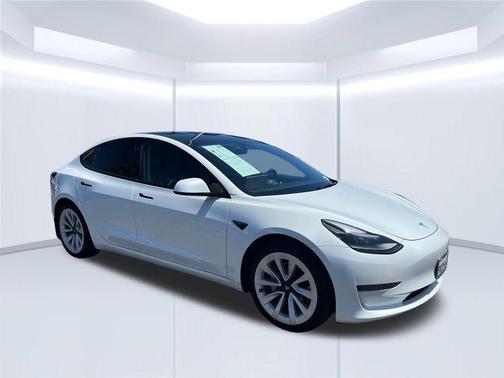 White 2023 Tesla Model 3 Base