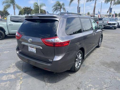 2020 Toyota Sienna Limited