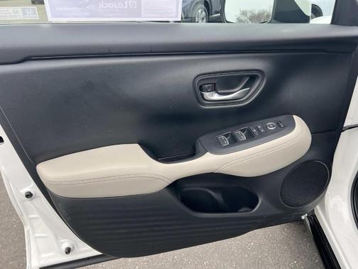 Platinum White 2024 Honda HR-V EX-L