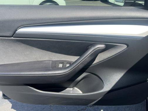 2022 Tesla Model 3 Base