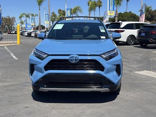 2024 Toyota RAV4 Hybrid SE