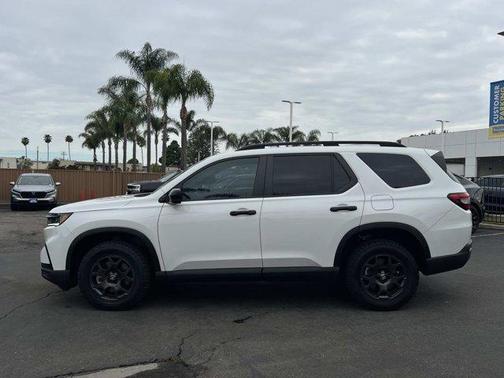 2025 Honda Pilot TrailSport
