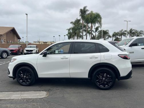 White 2025 Honda HR-V Sport