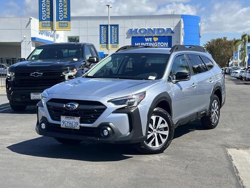 Ice Silver Metallic 2024 Subaru Outback Premium