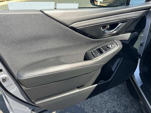 Ice Silver Metallic 2024 Subaru Outback Premium