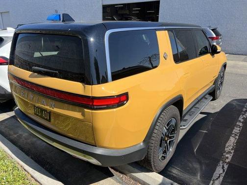 2023 Rivian R1S Adventure Quad Motor Large Pack