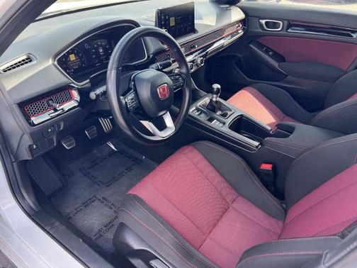 White 2025 Honda Civic Si Base