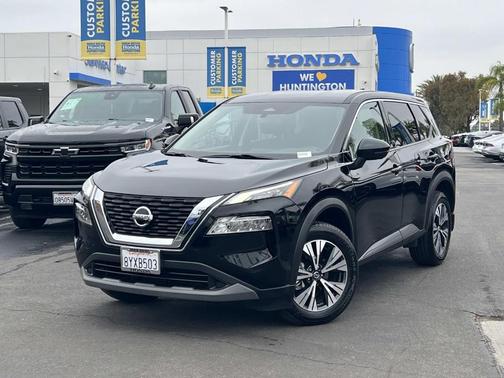 Black 2021 Nissan Rogue SV