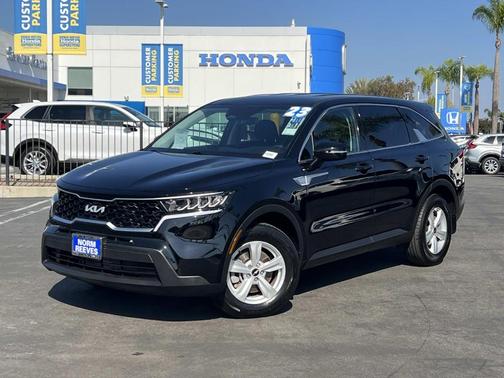 2023 Kia Sorento LX
