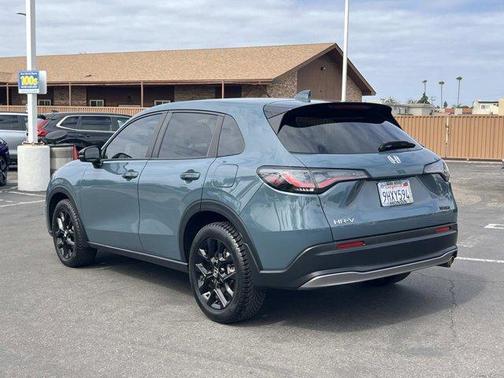 Pearl Gray 2024 Honda HR-V Sport