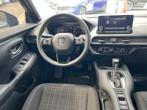 Pearl Gray 2024 Honda HR-V Sport