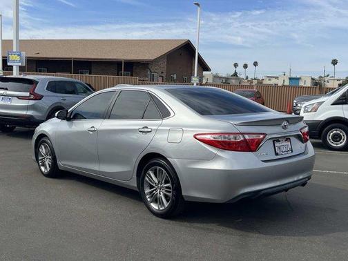 2015 Toyota Camry SE