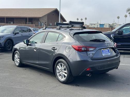 2016 Mazda Mazda3 i Touring