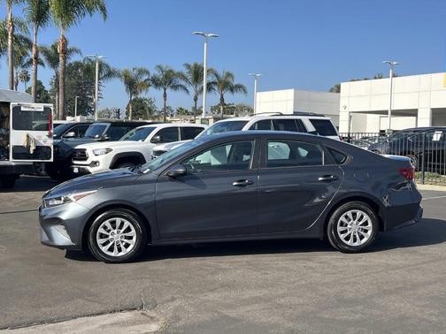 2023 Kia Forte LX