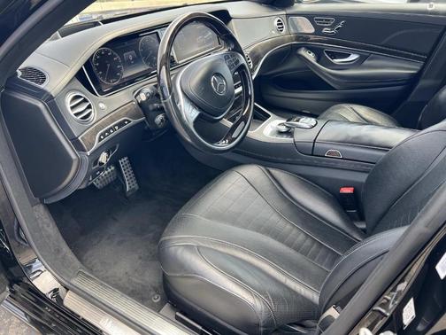 Black 2016 Mercedes-Benz S-Class S 550