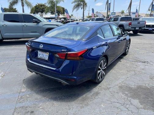 2022 Nissan Altima 2.5 SR