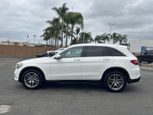 White 2019 Mercedes-Benz GLC 300 Base 4MATIC