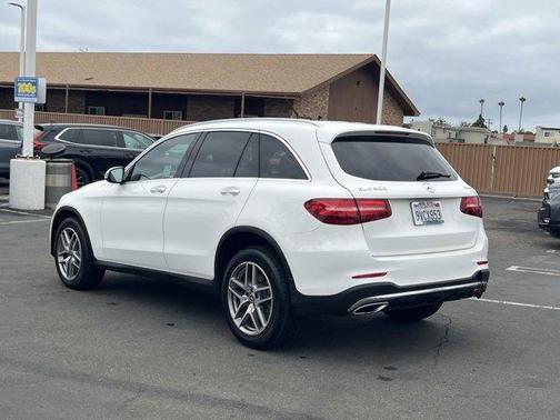 White 2019 Mercedes-Benz GLC 300 Base 4MATIC