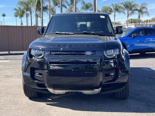 2023 Land Rover Defender X-Dynamic SE