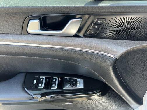 2023 Kia K5 EX