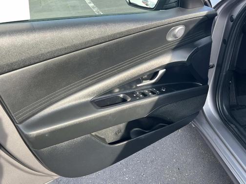 2021 Hyundai ELANTRA HEV Blue