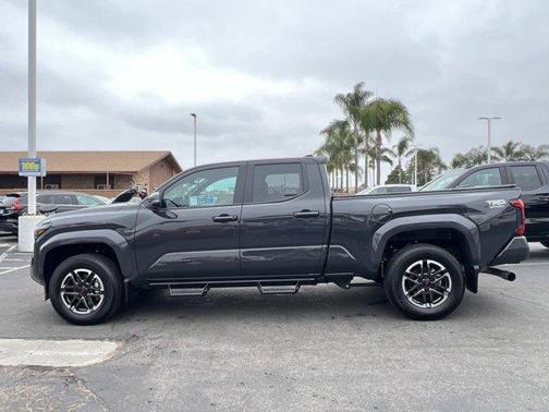 UNDERGROUND 2025 Toyota Tacoma TRD Sport