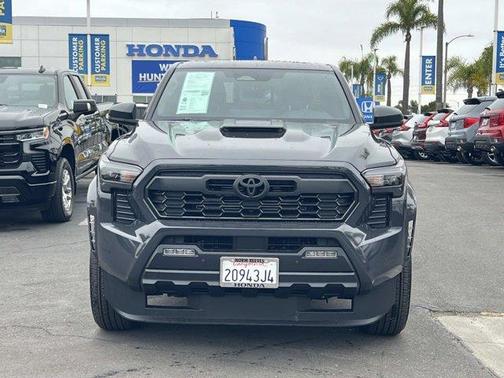 UNDERGROUND 2025 Toyota Tacoma TRD Sport