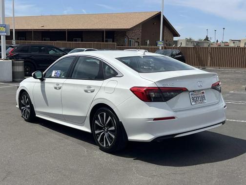 White 2023 Honda Civic EX