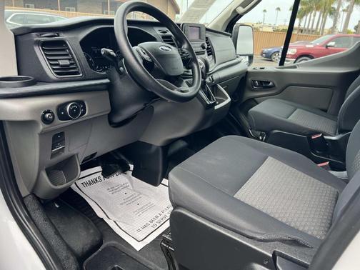 Oxford White 2025 Ford Transit-250 Base